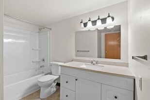 Cheri Blvd in Marinette, WI - Building Photo