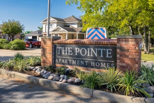 The Pointe in Beaumont, TX - Building Photo