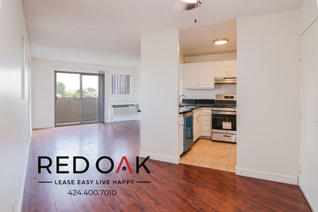 property at 6660 Vineland Ave