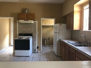 2311 Market Ave in Fort Worth, TX - Building Photo - Building Photo