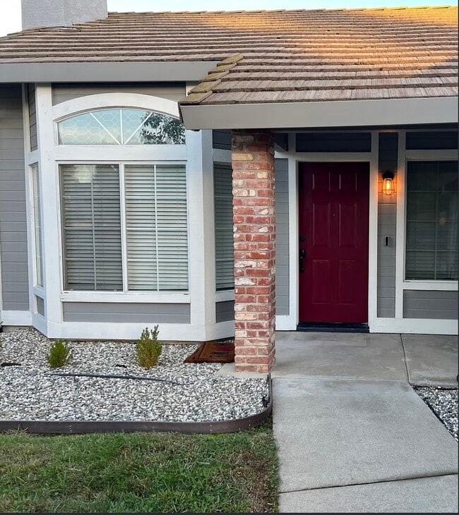 1642 Prentiss Dr in Roseville, CA - Building Photo - Building Photo