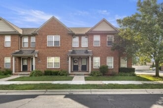 13181 Turnberry in Southgate, MI - Foto de edificio - Building Photo