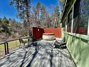 54059 Montgomery in Idyllwild, CA - Building Photo - Building Photo
