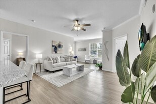 Marigot Bay in Sarasota, FL - Building Photo