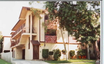 1019 Thompson Ave in Glendale, CA - Building Photo - Building Photo