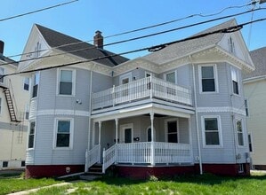 378 Park Pl in Woonsocket, RI - Foto de edificio - Building Photo