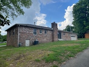 200 Sewanee Cir in Columbia, TN - Building Photo - Building Photo