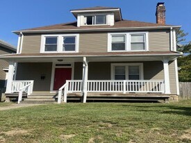 372 E 13th Ave in Columbus, OH - Building Photo