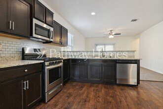 8216 W Pueblo Ave in Phoenix, AZ - Building Photo - Building Photo