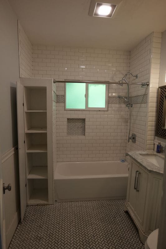 115 E Jefferson in Pomona, CA - Foto de edificio - Building Photo