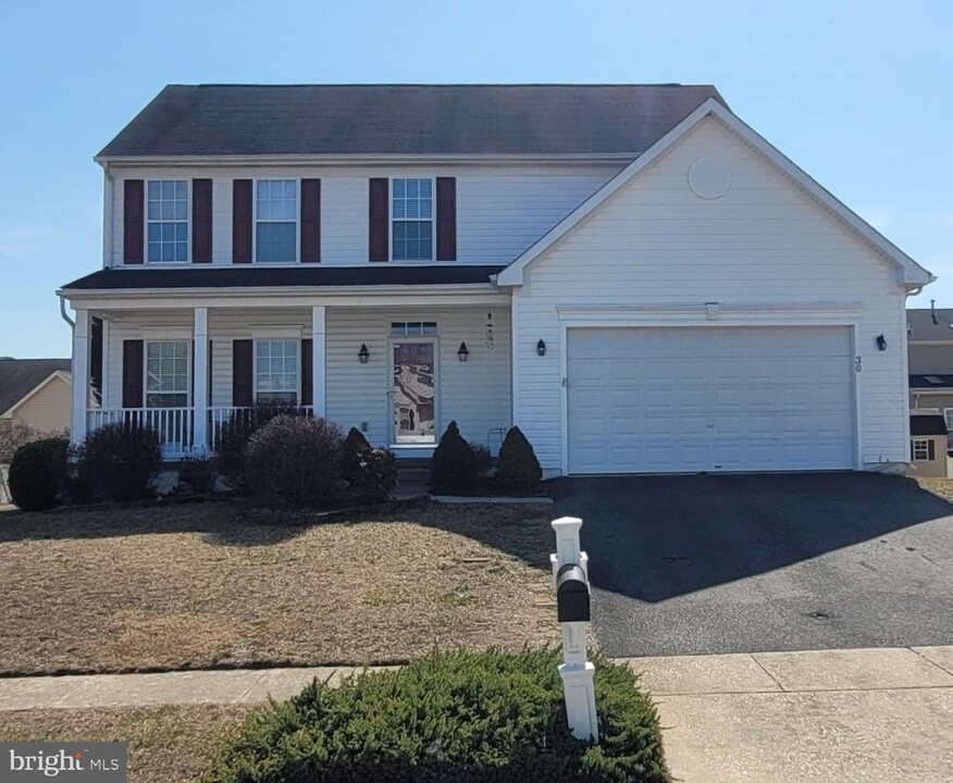 30 William Chandler St in Dover, DE - Foto de edificio