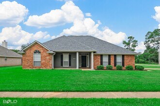 2327 Middle Creek Blvd in Bossier City, LA - Building Photo - Building Photo