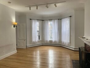 351 Beacon St in Boston, MA - Building Photo - Building Photo
