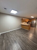 13600 Sinking Creek Rd in Bristol, VA - Building Photo