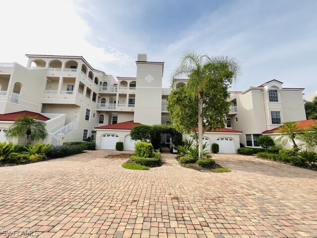 property at 1530 Clermont Dr