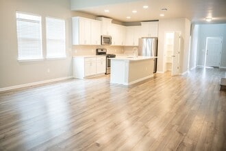 532 Arrowhead Vine St in Leander, TX - Building Photo - Building Photo