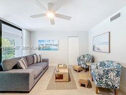 350 Grapetree Dr in Key Biscayne, FL - Building Photo - Building Photo