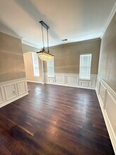 1811 Deer Valley Ln in Hoover, AL - Foto de edificio - Building Photo
