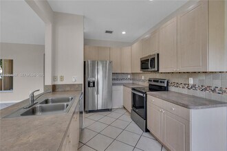 3459 Merrick Ln in Margate, FL - Building Photo - Building Photo