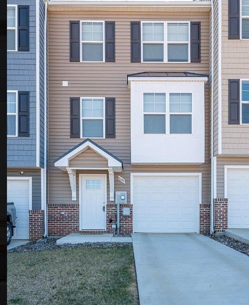 property at 185 Carnes Wy
