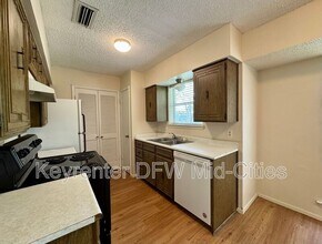 338 Beatty Dr in Grand Prairie, TX - Building Photo - Building Photo