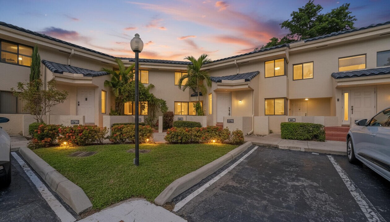 1732 NW 81st Way in Plantation, FL - Building Photo