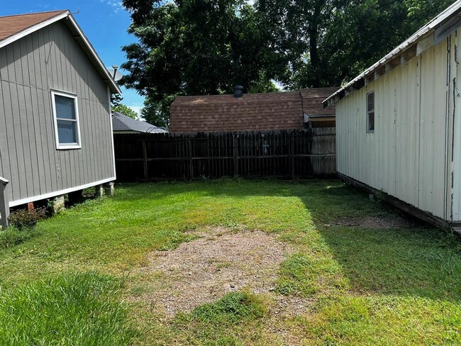 4817 12th Unit A St in Bacliff, TX - Building Photo - Building Photo
