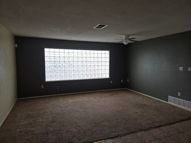 101 E Florida St in Deming, NM - Foto de edificio - Building Photo