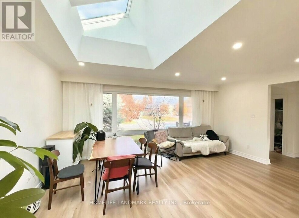 159 Cocksfield Ave in Toronto, ON - Building Photo