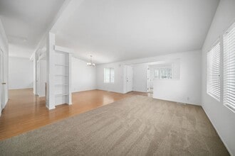 351 Lark Dr in Paso Robles, CA - Building Photo - Building Photo