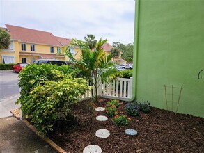3595 41st Ln S in St. Petersburg, FL - Building Photo - Building Photo