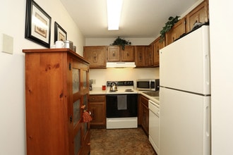 Montcalm Heights Apartments in Chicopee, MA - Building Photo - Interior Photo