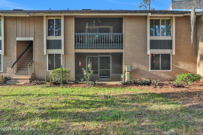 8880 Old Kings Rd S, Unit 27 in Jacksonville, FL - Foto de edificio - Building Photo