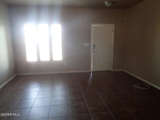 7053 Long Meadow Dr in El Paso, TX - Building Photo - Building Photo