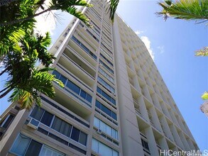 555 University Ave in Honolulu, HI - Building Photo - Building Photo