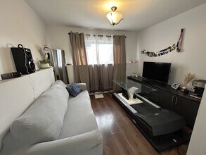 5 Iris Pl in Paradise, NL - Building Photo - Building Photo