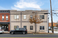 388 Smith St in Perth Amboy, NJ - Foto de edificio - Building Photo