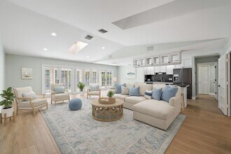 1260 SW 25th Ln in Palm City, FL - Foto de edificio - Building Photo