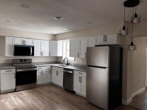 6 Independence Dr in Belleville, IL - Building Photo - Building Photo