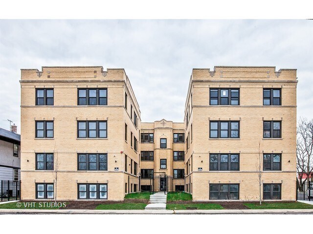 1010 S 1st Ave in Maywood, IL - Building Photo