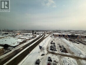 1007 The Queensway in Toronto, ON - Building Photo - Building Photo