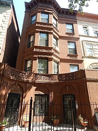 871 Park Pl in Brooklyn, NY - Foto de edificio