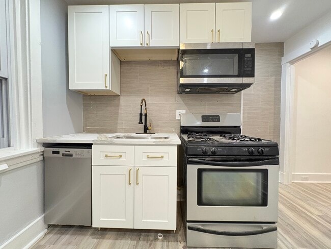 5836 Phillips Ave, Unit Apartment 1