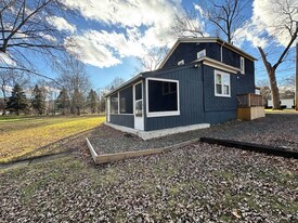 176 Baker St in Corning, NY - Building Photo - Building Photo