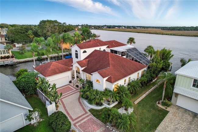 property at 11998 W Riverhaven Dr