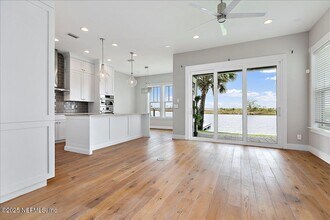 2260 Beach Blvd in Jacksonville Beach, FL - Building Photo - Building Photo