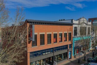 455 Court St NE in Salem, OR - Foto de edificio - Building Photo