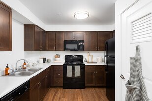 Heights by Vintage in Seatac, WA - Building Photo