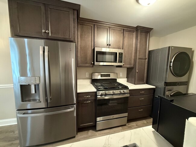 property at 12 Falcon Ln W