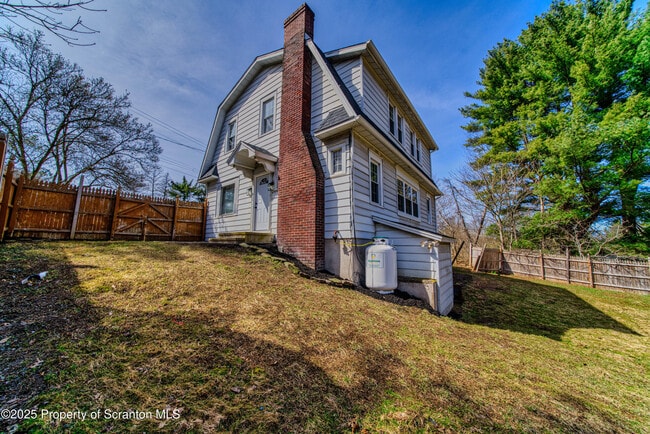 property at 1332 Lacka Trl